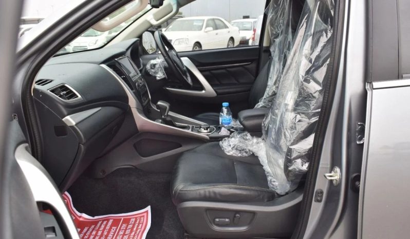 Mitsubishi Montero Sport 2016 full