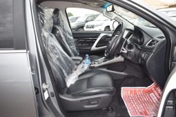 Mitsubishi Montero Sport 2016 full