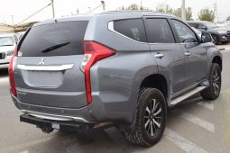 Mitsubishi Montero Sport 2016 full