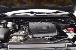 Mitsubishi Montero Sport 2016 full