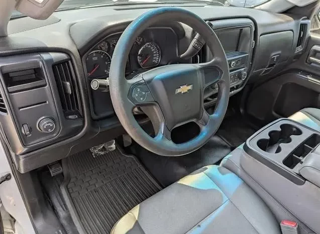 Chevrolet Silverado 2500 WT 2017 full