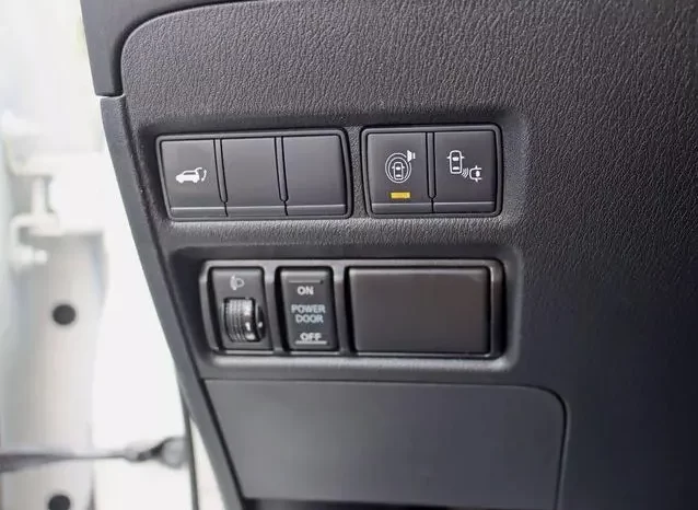 Nissan Armada Platinum 2017 full