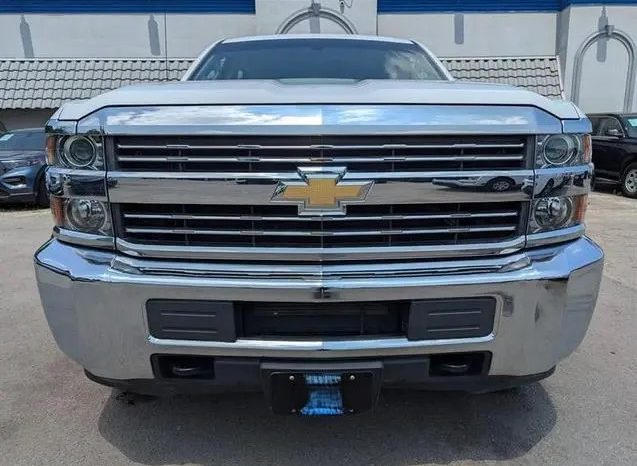 Chevrolet Silverado 2500 WT 2017 full