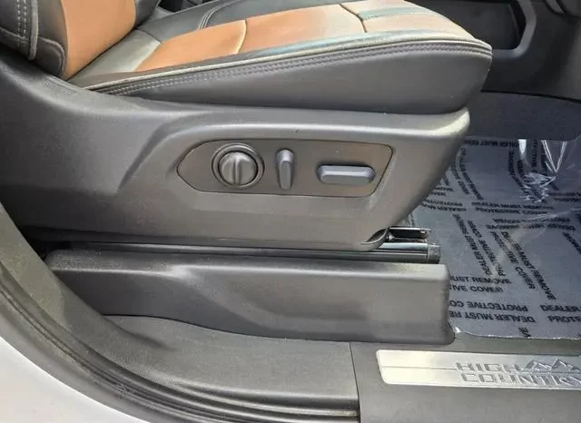 Chevrolet Silverado 2500 High Country 2022 full