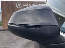 Audi Q5 S Line Dynamic Limited 2020 full