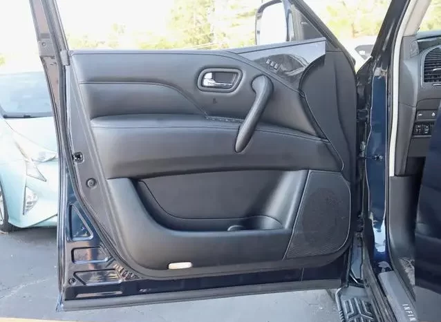 INFINITI QX80 Luxe 2020 full