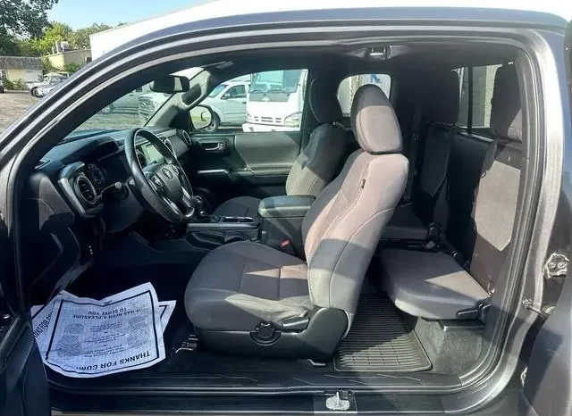 Toyota Tacoma TRD Sport 2017 full