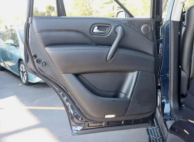 INFINITI QX80 Luxe 2020 full