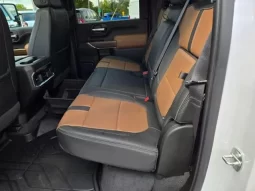 Chevrolet Silverado 2500 High Country 2022 full