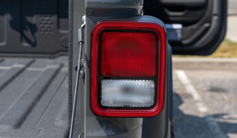 Jeep Gladiator Sport 4×4 2020 full