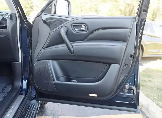 INFINITI QX80 Luxe 2020 full