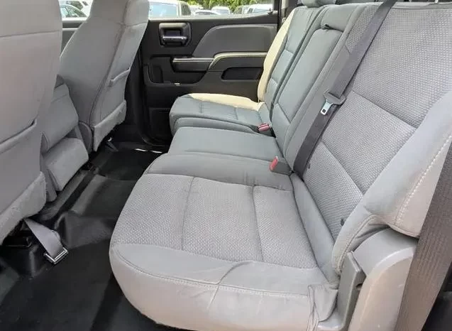 Chevrolet Silverado 2500 WT 2017 full