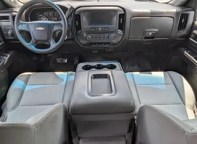 Chevrolet Silverado 2500 WT 2017 full