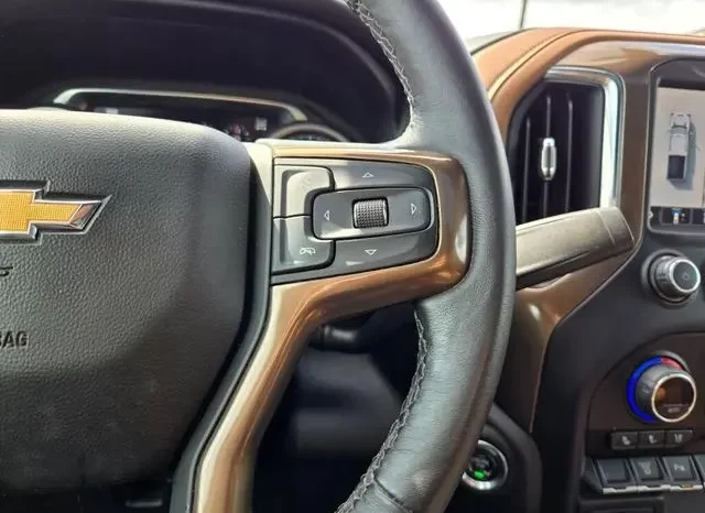 Chevrolet Silverado 2500 High Country 2022 full