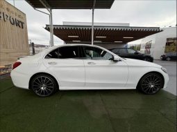MERCEDES BENZ C-CLASS C200 AVANTGARDE AMG LINE 2015 full