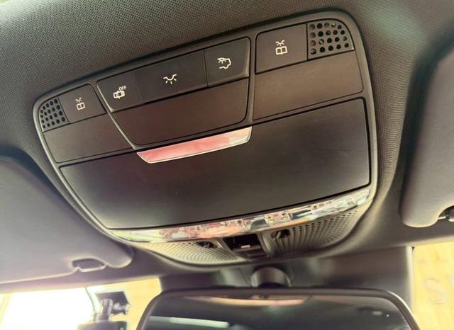 MERCEDES BENZ C-CLASS C200 AVANTGARDE AMG LINE 2015 full