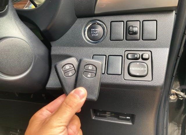 TOYOTA RACTIS G 2012 full