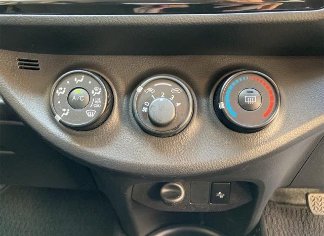 Toyota Vitz F 2017 full