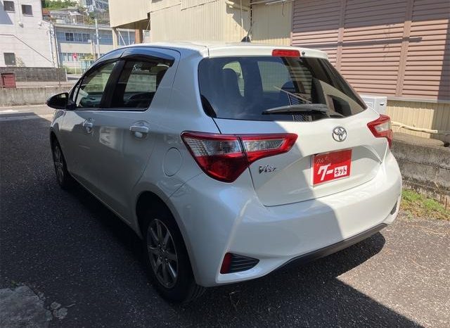 Toyota Vitz F 2017 full