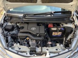 Toyota Vitz F 2017 full