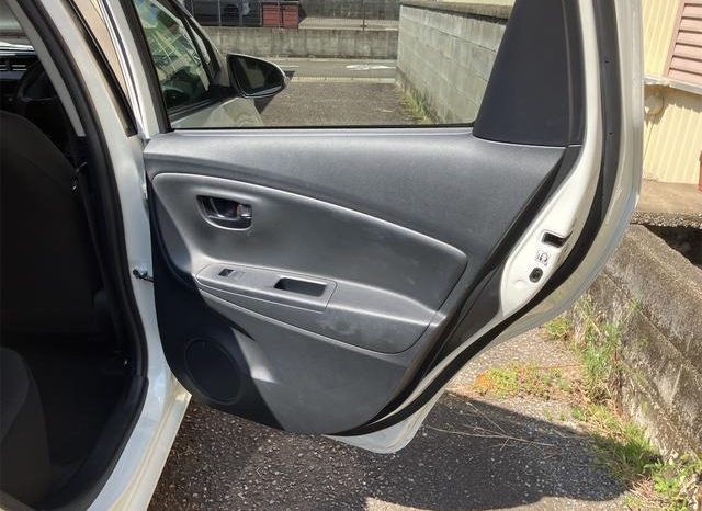 Toyota Vitz F 2017 full