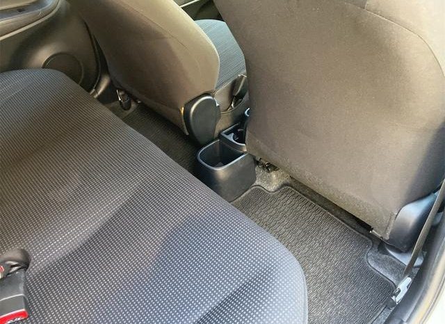 Toyota Vitz F 2017 full