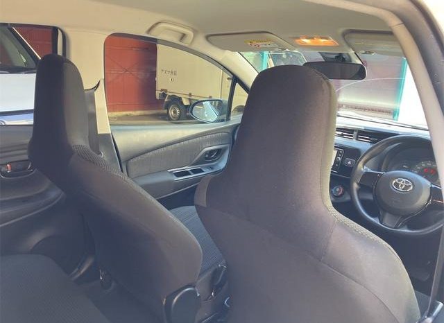 Toyota Vitz F 2017 full