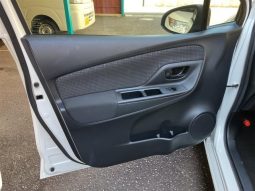 Toyota Vitz F 2017 full