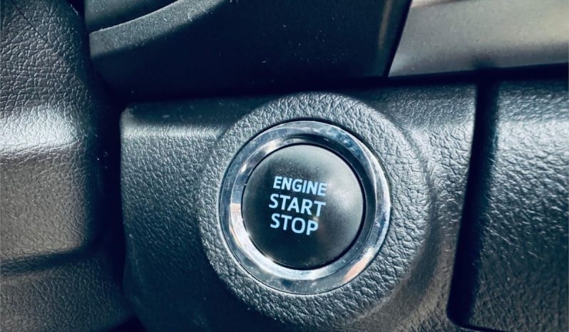 TOYOTA HILUX SR5 2018 full