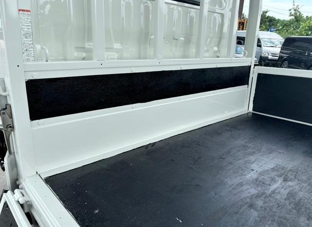 Hino Dutro Flat Body 2t or More and Less Than 5t 2017 full