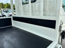 Hino Dutro Flat Body 2t or More and Less Than 5t 2017 full