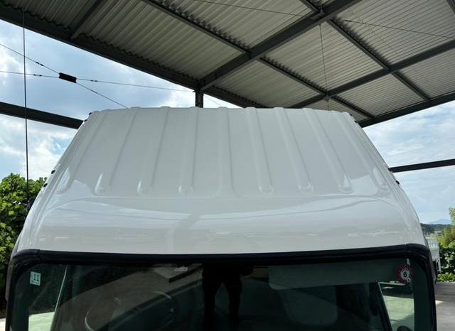 Hino Dutro Flat Body 2t or More and Less Than 5t 2017 full