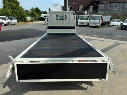 Hino Dutro Flat Body 2t or More and Less Than 5t 2017 full