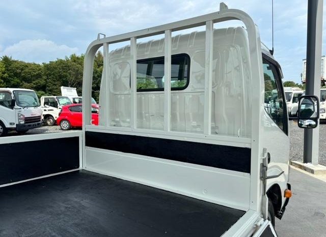 Hino Dutro Flat Body 2t or More and Less Than 5t 2017 full