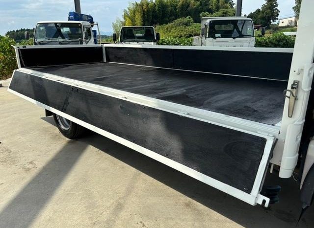 Hino Dutro Flat Body 2t or More and Less Than 5t 2017 full