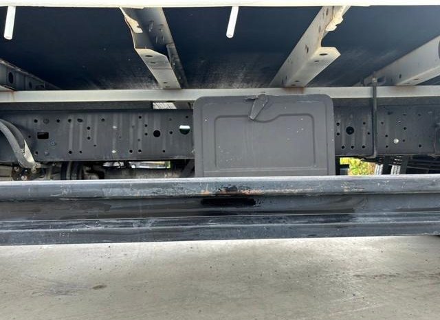 Hino Dutro Flat Body 2t or More and Less Than 5t 2017 full