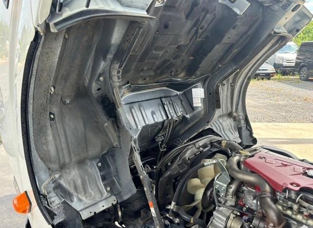 Hino Dutro Flat Body 2t or More and Less Than 5t 2017 full