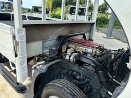 Hino Dutro Flat Body 2t or More and Less Than 5t 2017 full