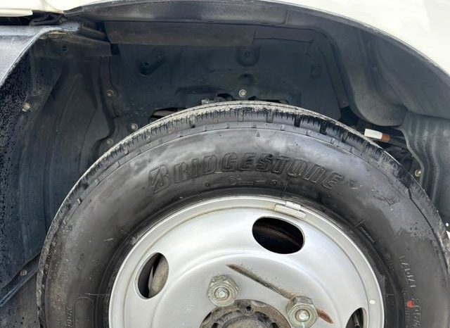 Hino Dutro Flat Body 2t or More and Less Than 5t 2017 full