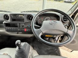 Hino Dutro Flat Body 2t or More and Less Than 5t 2017 full