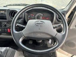 Hino Dutro Flat Body 2t or More and Less Than 5t 2017 full