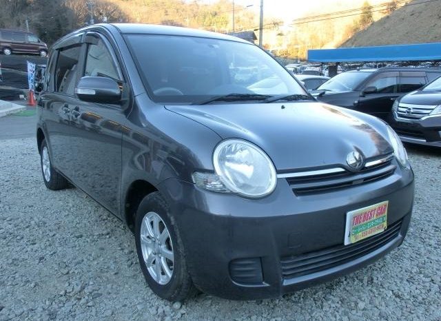 TOYOTA SIENTA X LIMITED 2010 full