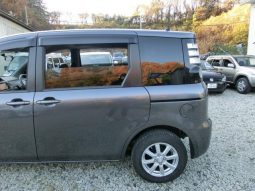 TOYOTA SIENTA X LIMITED 2010 full
