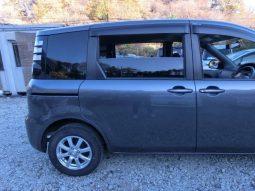 TOYOTA SIENTA X LIMITED 2010 full