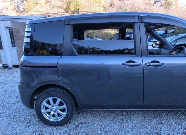 TOYOTA SIENTA X LIMITED 2010 full