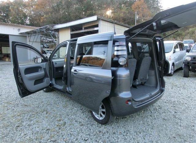 TOYOTA SIENTA X LIMITED 2010 full