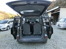 TOYOTA SIENTA X LIMITED 2010 full