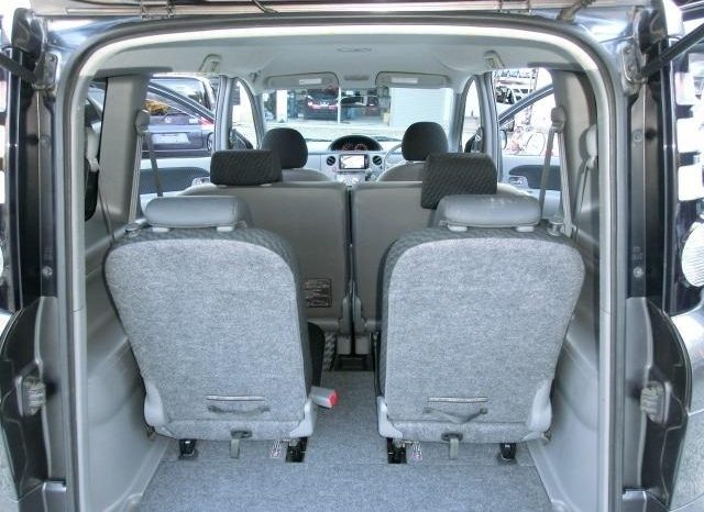 TOYOTA SIENTA X LIMITED 2010 full