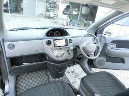 TOYOTA SIENTA X LIMITED 2010 full