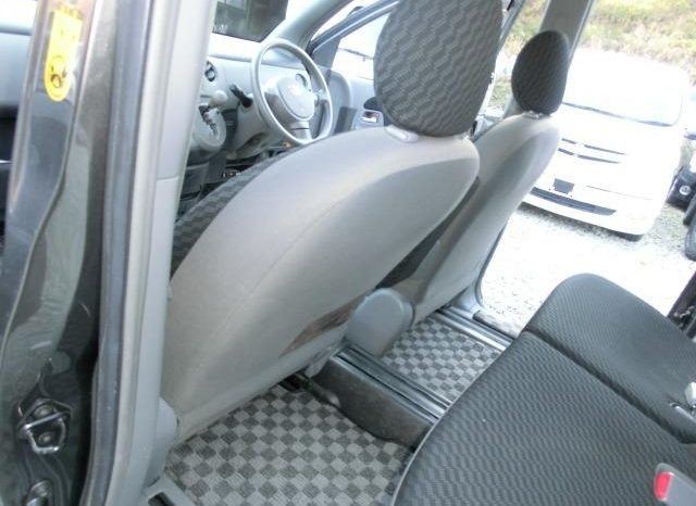 TOYOTA SIENTA X LIMITED 2010 full